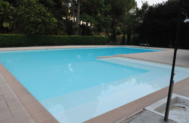 TOP PENTHOUSE Mit 60m2 TERRASSE UND SWIMMING POOL