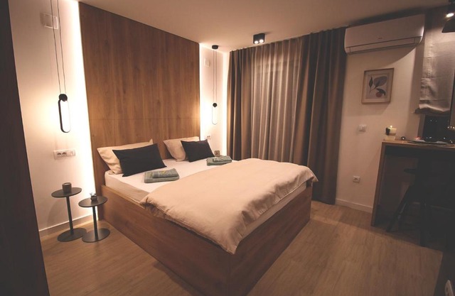 TOP Room