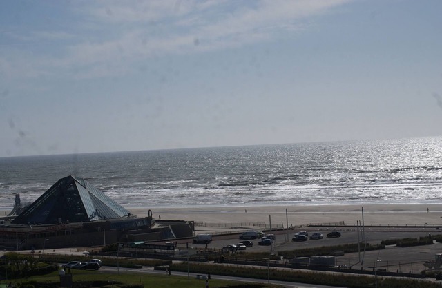 Touquet, EXCEPTIONAL VIEW FACING THE SEA with terrace, very well placed