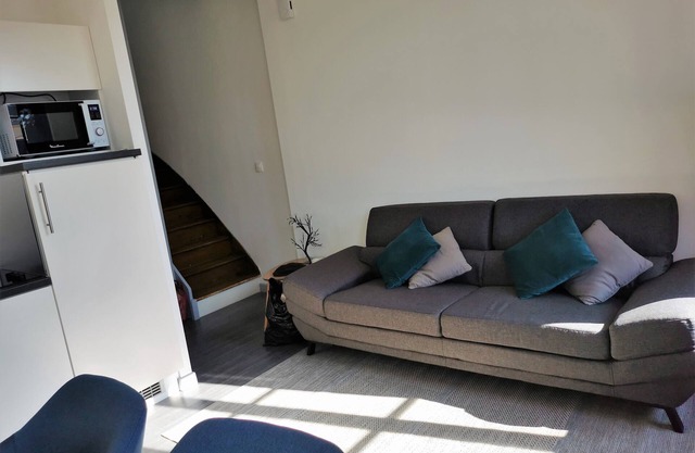 Town house 2 minutes from the beach and shops