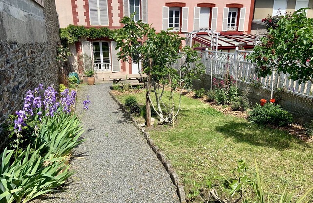 Town House - Near Seaside