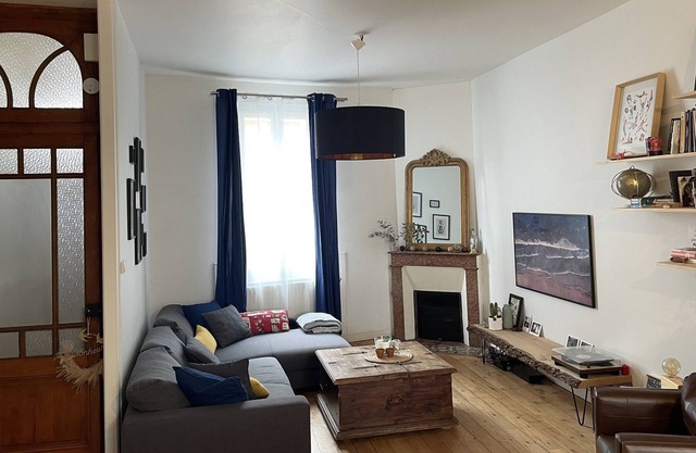 Townhouse 5 minutes walk from the train station and 10 minutes from the city center