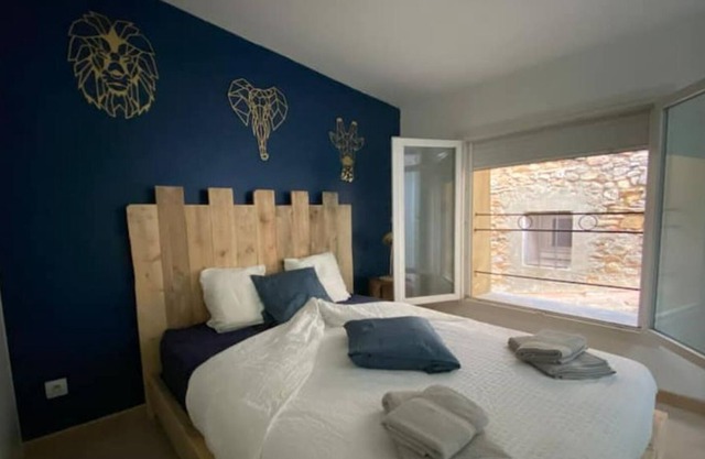 Townhouse in the heart of Bagnols/Cèze