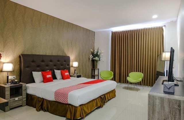 Townhouse OAK Series Style Hotel Jember