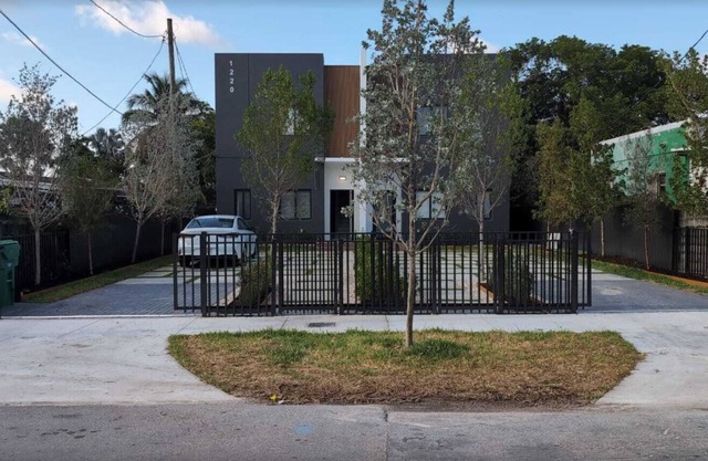 Townhouses Near Wynwood