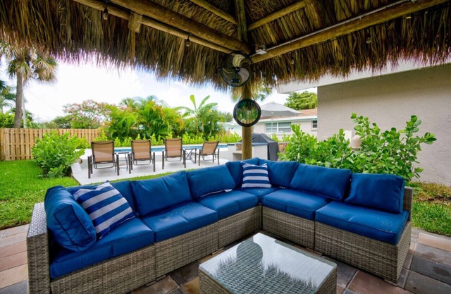 Tradewind Estate: 2-Story & BI