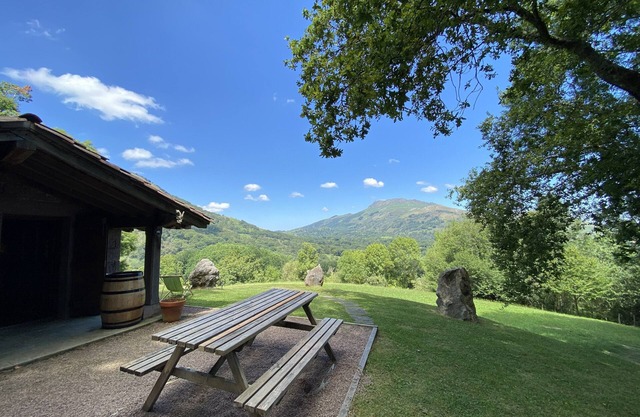 Traditional Basque sheepfold - Exceptional location