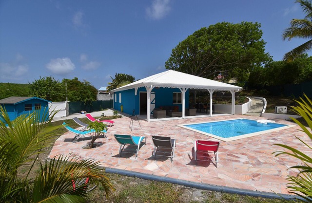 Traditional Creole Villa, heated pool