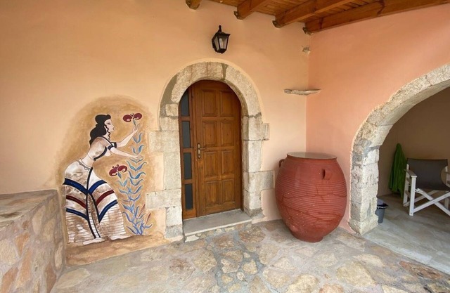 traditionnal village house for 4/6, Vafes, Apokorona, Chania