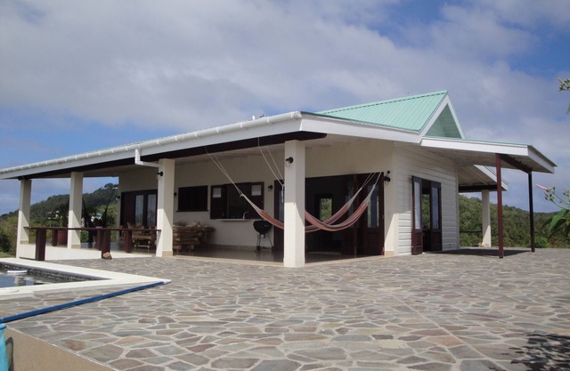 Tranquil 3-bedroom house in Bequia, SVG with AC, WiFi. Enjoy a peaceful getaway