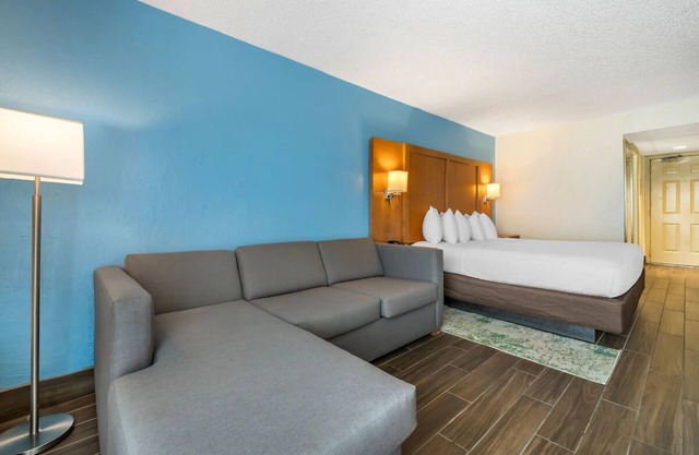 Tranquil Beachside Escape | Ideal for Unwinding & Exploring Nearby Attractions