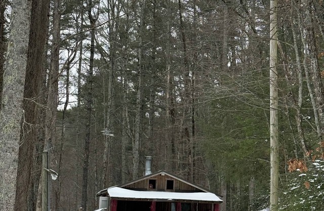 Tranquil cabin along the Appalachian Trail