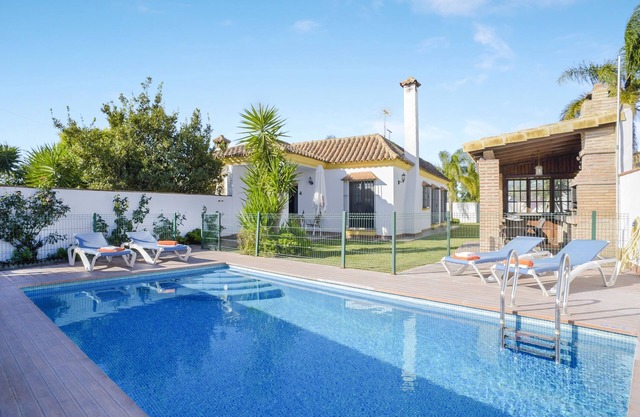 Tranquil Home Casa Villanueva 2 with Private Pool, Terrace, Garden & Wi-Fi