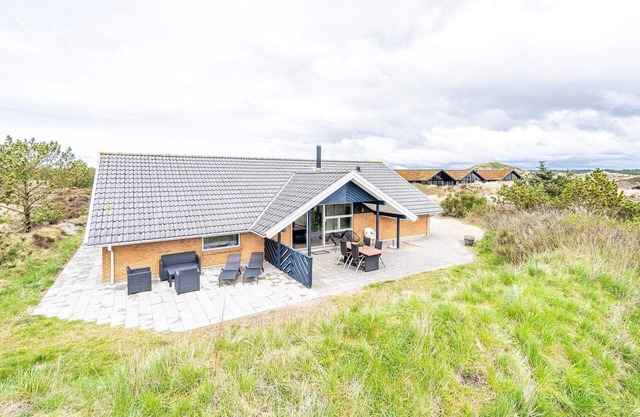 Tranquil Oasis in Henne Strand-By Traum
