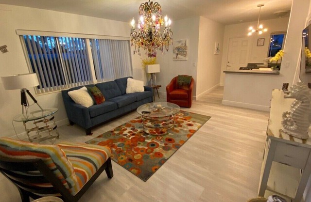 Tranquil 1-bedroom, 1-bathroom apartment offers peace and comfort just moments from the beach