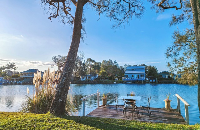 Tranquil Waterfront Getaway With Kayaking