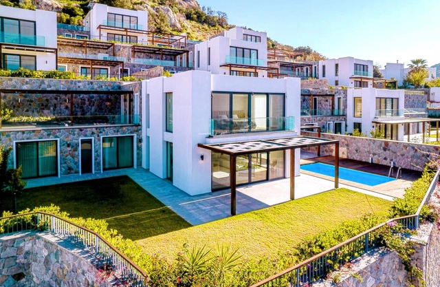 Tranquil Yalıkavak Retreat: Private Pool, Sea Views & Family Paradise