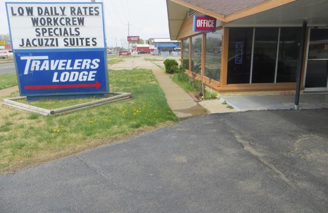 Traveler's Lodge