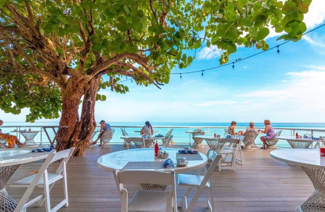 Travellers Beach Resort