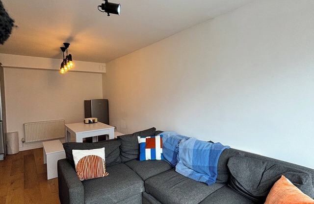Trendy 2BD Flat, Heart of Shoreditch!