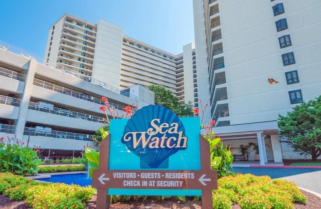 Trendy Oceanfront Unit! Wake-up to the waves.