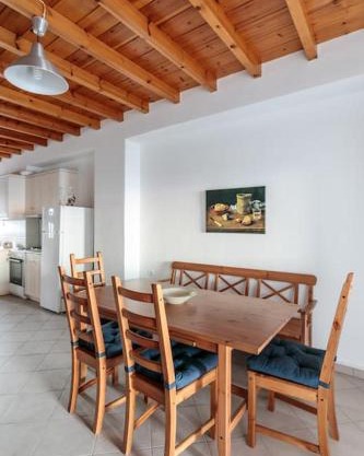 "Triacanthos" 2 bedroom house