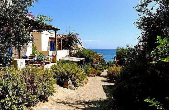 Trilocale - Two Bedroom Apartment, Sleeps 5