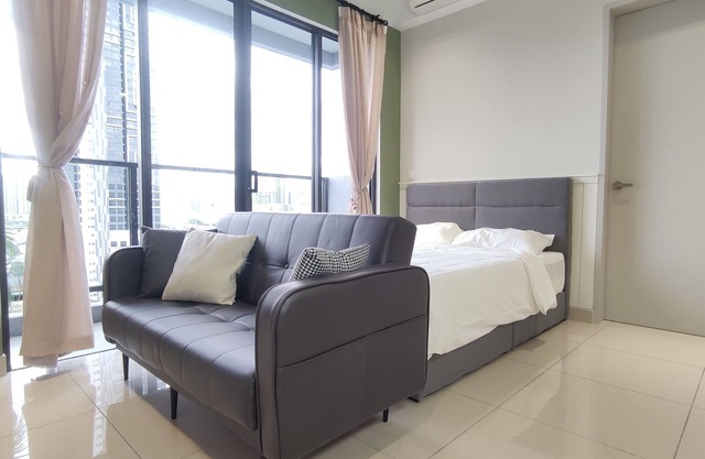TRION The 108 Family Suite Pool & City view