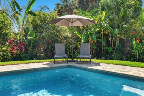 Tropic Bliss l Backyard Oasis l Mins to DNTN