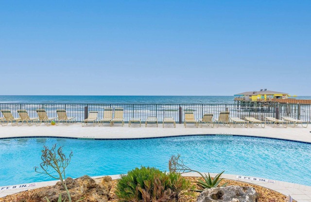 Tropical Palms Partial Ocean View Pool Hot Tub