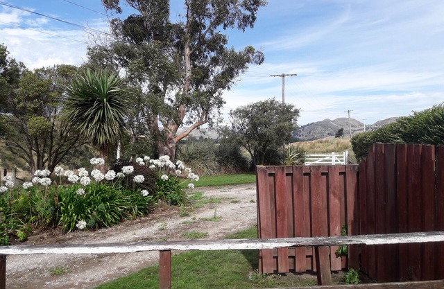 Troqueer Farm Cottage - Rural idyll located between Blenheim & Kaikoura