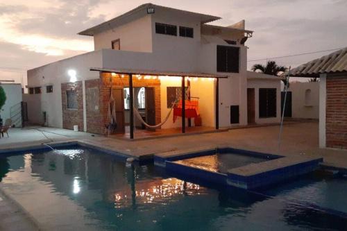 Tu casa en la playa, hermoso Alojamiento entero