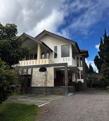 Tumaninah Villa