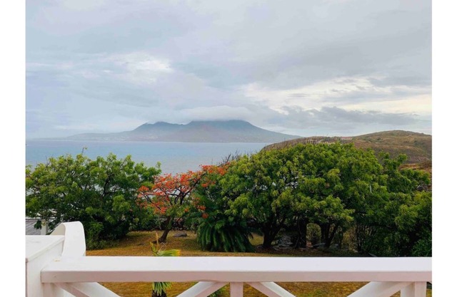 Turtle beach White House(3)luxury romantic cottage