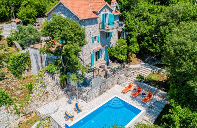 Tuscany villa from the stone with the pool
