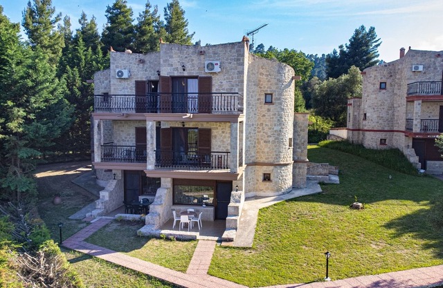 Twin Castles Left Maisonette by Travel Pro Services
