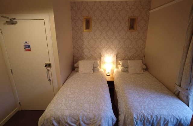 Twin Room at Inverardran House