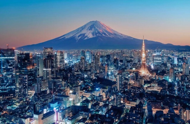 Two-Bedroom Apartment | 250m Stroll to Hatchobori Station |