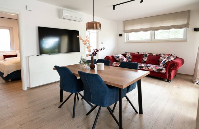 Two Bedroom Apartment with Terrace and shared pool