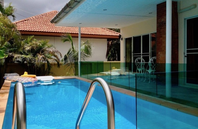 Two bedroom, pool, walk to Kamala Beach & Restaurants & Market