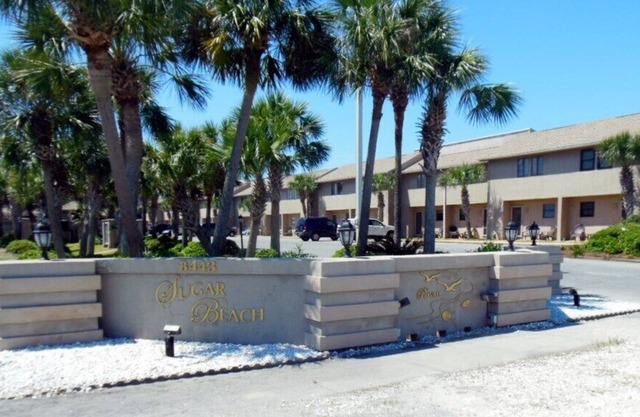Two bedroom townhouse in Gulf Front Complex
