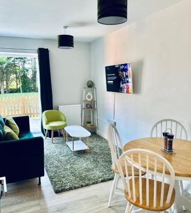 Two Dover Ferry Apartments - sleep 8 with private terrace and castle views