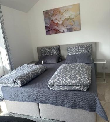 Two Room Apartment - S8 Direct from Airport and 15 minute from Oktoberfest
