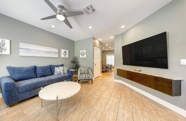 Two-Story Condo Near the Beach W/Shared Pool & Free WiFi