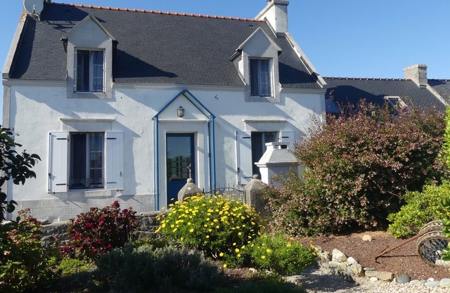 TY Anna- bord de Mer's Cottage
