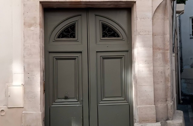 Typical Parisian Studio at Saint Germain