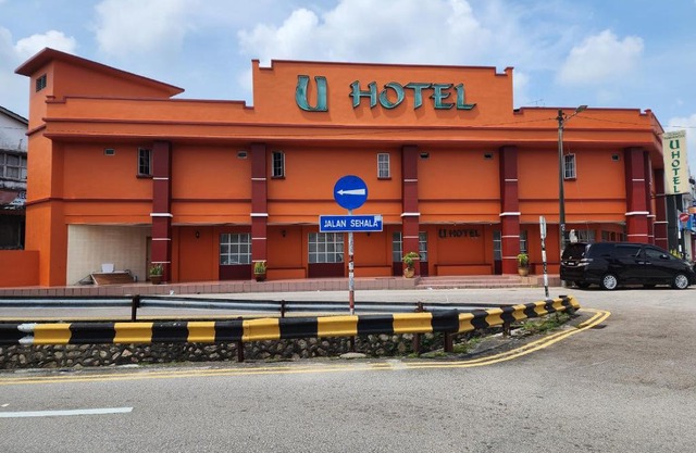 U HOTEL