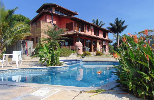 Ubatuba Tenório Beach. Sea view. Excellent Family Res with Pool