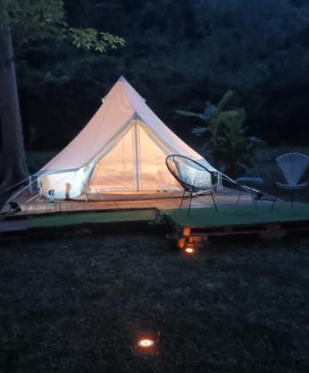 Umarin Glamping Resort Ac tent