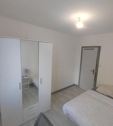 Une Chambre dans Appartement partagé, Grenoble à 8 min du centre-ville